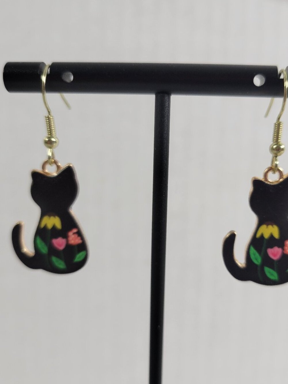 Cats Kittens Earrings One Pair Black Tulip Fish Hook Dangle Hanging E8E